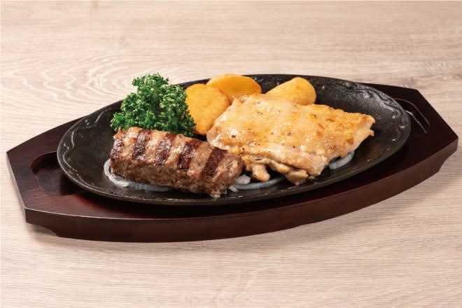 【D3】BEEFハンバーグ＆米どりのグリル～選べるソース