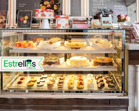 Paulette Café Patisserie (Azaleas)