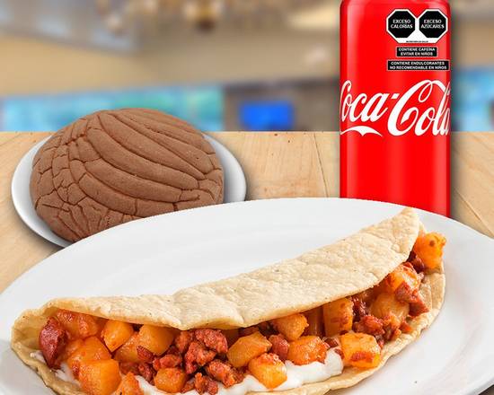 Quesadilla + Coca cola  + Pan