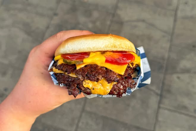 Double Classic Cheese Burger
