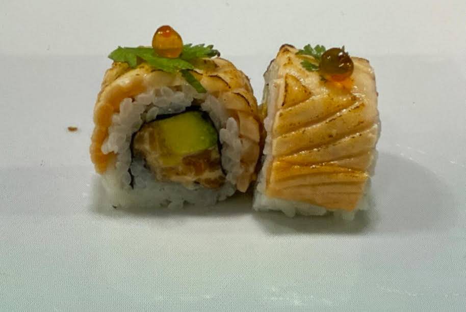 112- Dragon roll saumon tataki