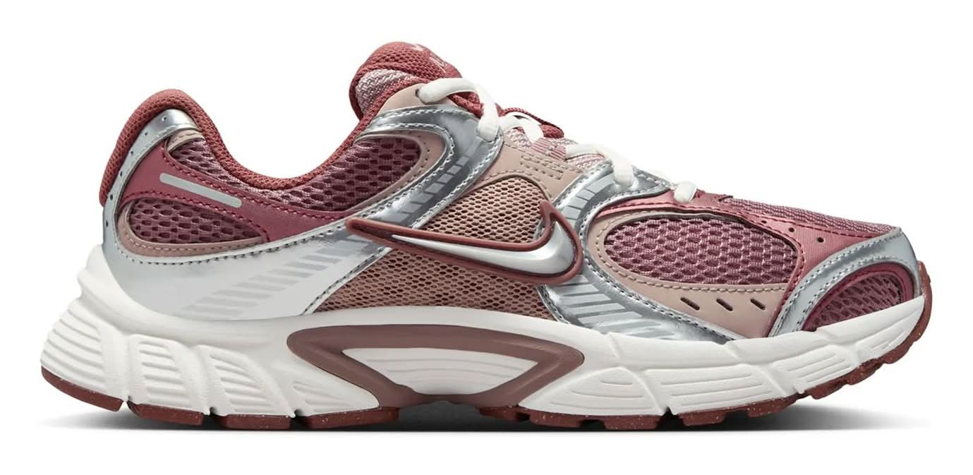 Nike V5 Rnr Sneaker - Women