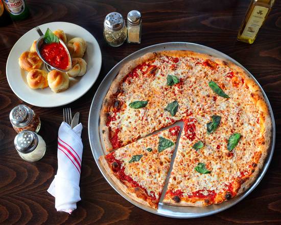 Accu Pizza (4802 Spruce St)