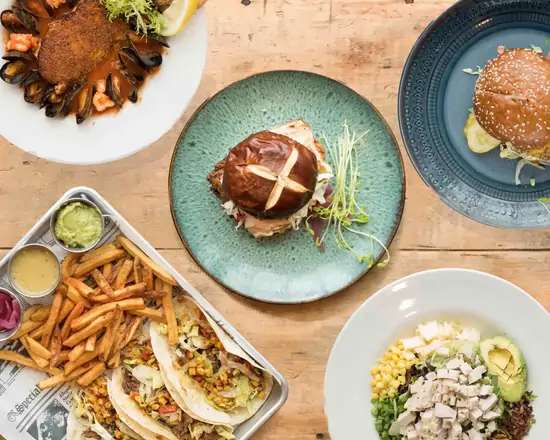 CHEW AND BREW Bar & Grill