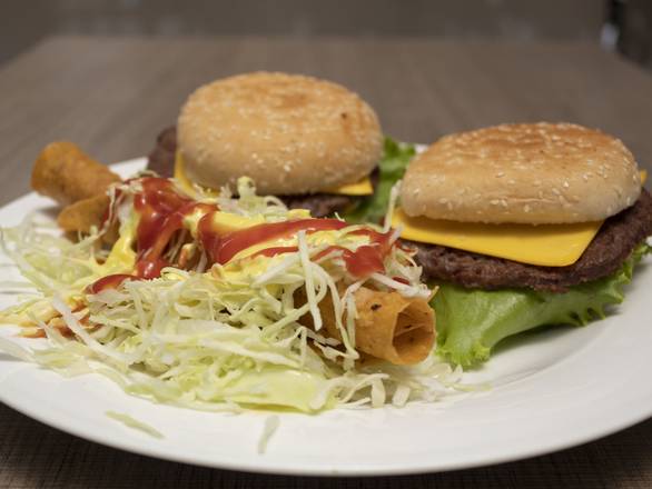 🍔🍔 Dos hamburguesas con queso y super taco🌮