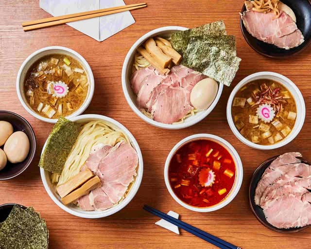 濃厚煮干しつけ麺 鈴蘭 新宿店 Niboshi Ramen Suzuran Shinjukuの