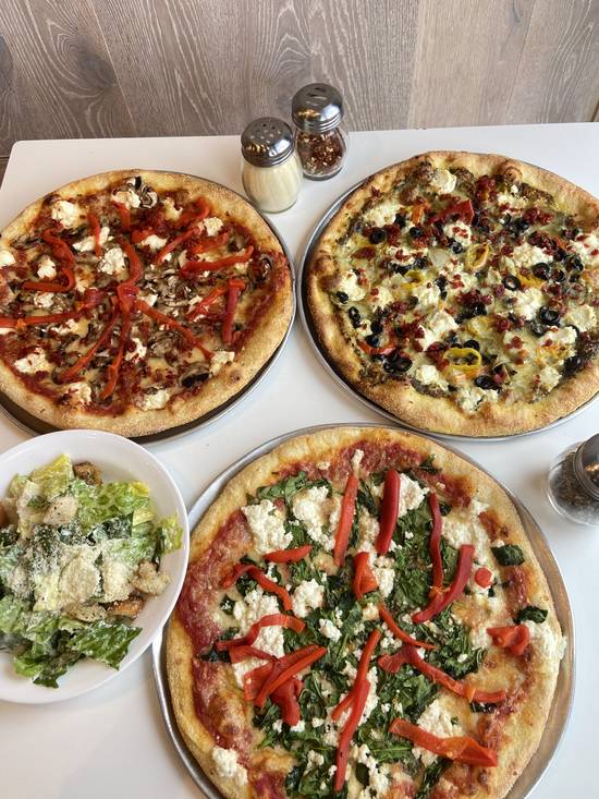 Classico Louie's Pizza
