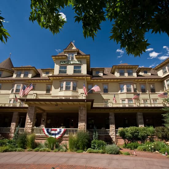 Cliff House at Pikes Peak
