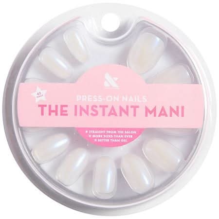 Olive & June The Instant Mani Press-On Nails Oval Medium, Pink Goldfish