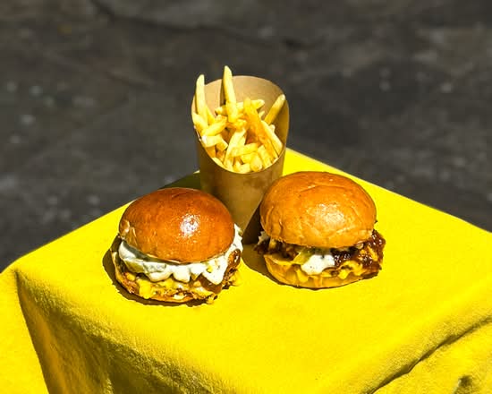 Yelo Burgers