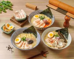 旭拉麵雞白湯專賣所 淡水店