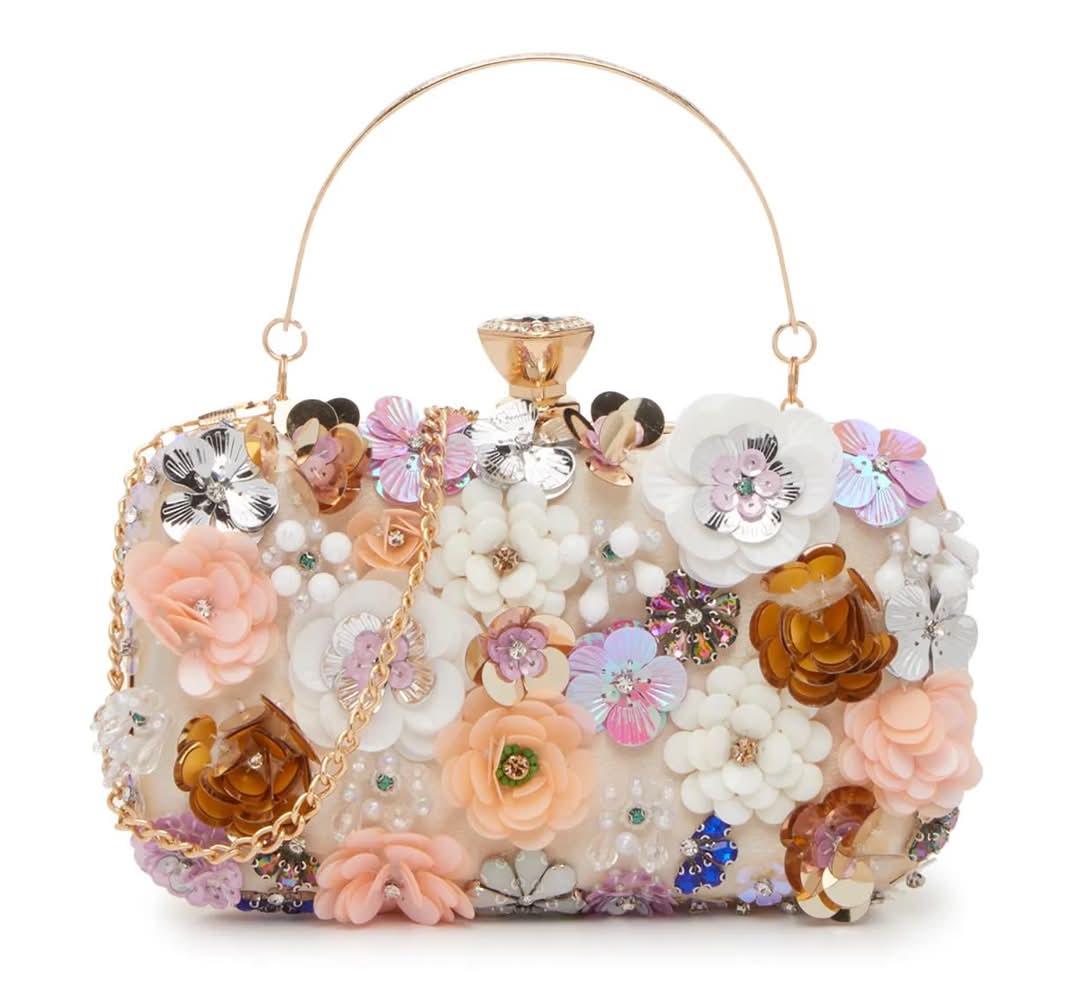 Kelly & Katie Floral Clutch (Floral Print One Size)