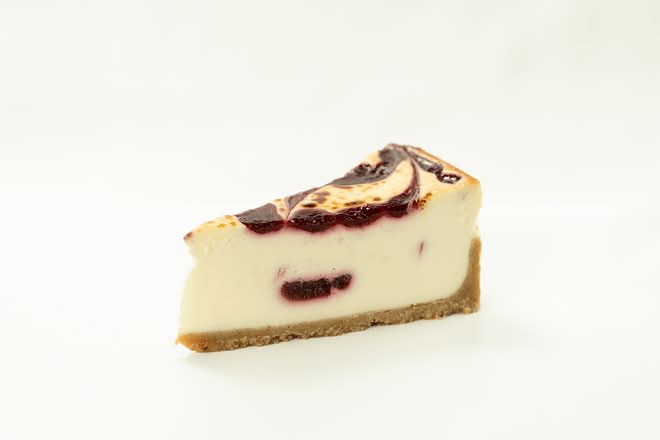 WHITE CHOCOLATE RASPBERRY CHEESECAKE