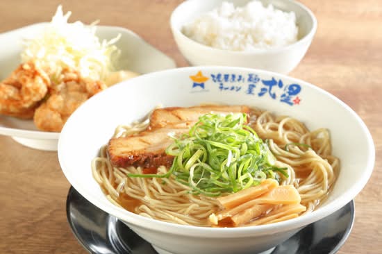 濃厚煮干しラーメン 麺屋 弍星 神戸三宮東店