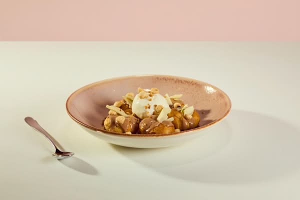 Kebueno Profiteroles