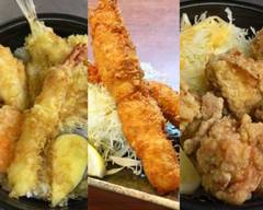 魚や野菜の天丼が人気！おっ魚っ魚 