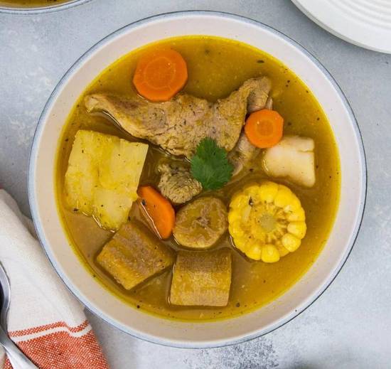 Sancocho 16oz (arroz blanco)