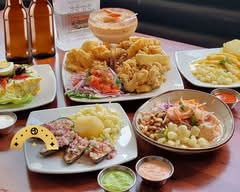Rincon Limeño Restaurant (409 Chelsea Street)