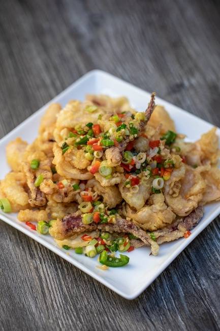 椒鹽鮮魷 Deep Fried Squid with Spicy Salt