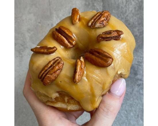 Donut Maple Syrup and Pecan nuts