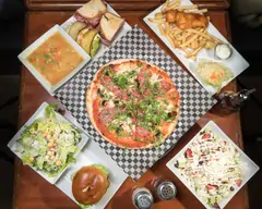 Campus Bar & Grill (Columbia)