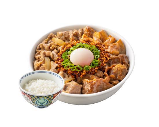 スタミナ超特盛丼（半熟）