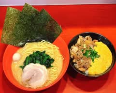 横浜家系ラーメン 赤家 住吉店