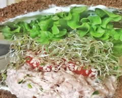 D'lightful Bites (1756 North Riverside Avenue)