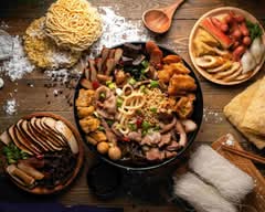 魯皇四川麻辣燙 文山店