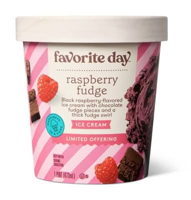 Favorite Day Ice Cream, Raspberry Fudge (16 oz)