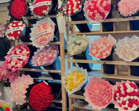 Michelle's Roses Florist