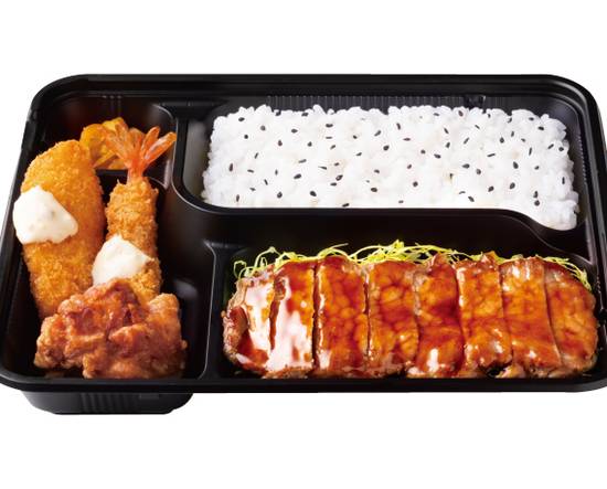 Dxサーロインステーキ弁当 Deluxe sirloin steak lunch box (with tartar sauce)