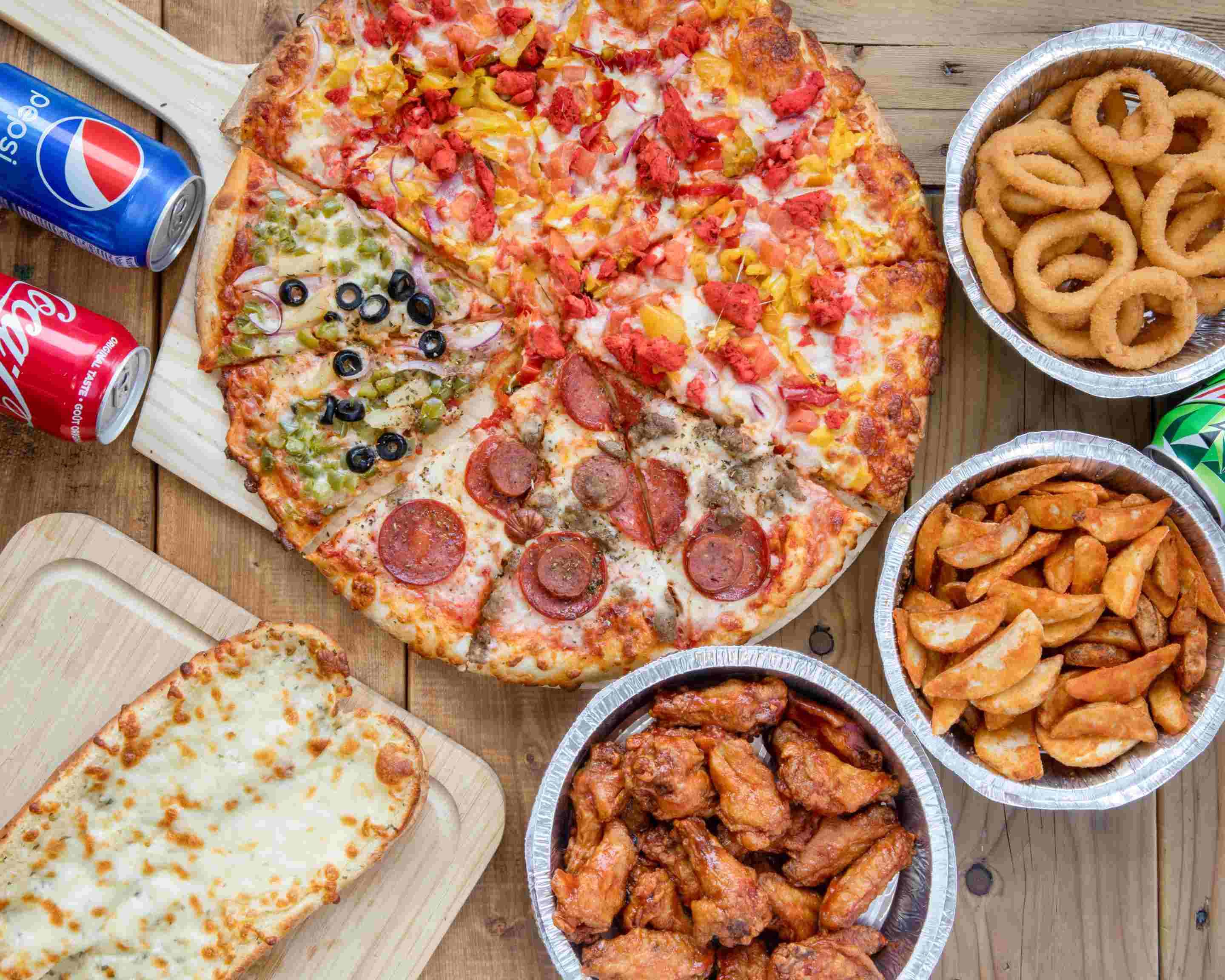 Order Pizza Zunction Restaurant Delivery【Menu & Prices】 Toronto Uber