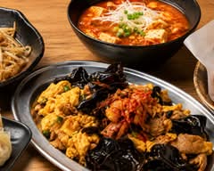 シウマイ酒場 創笑商店