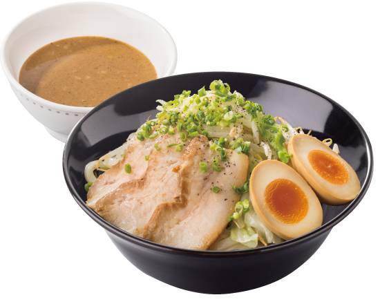魚介つけ汁う��どん（チャーシュー煮卵付き） Udon Noodles with Seafood Dipping Broth, Roasted Pork Fillet & Seasoned Boiled Egg