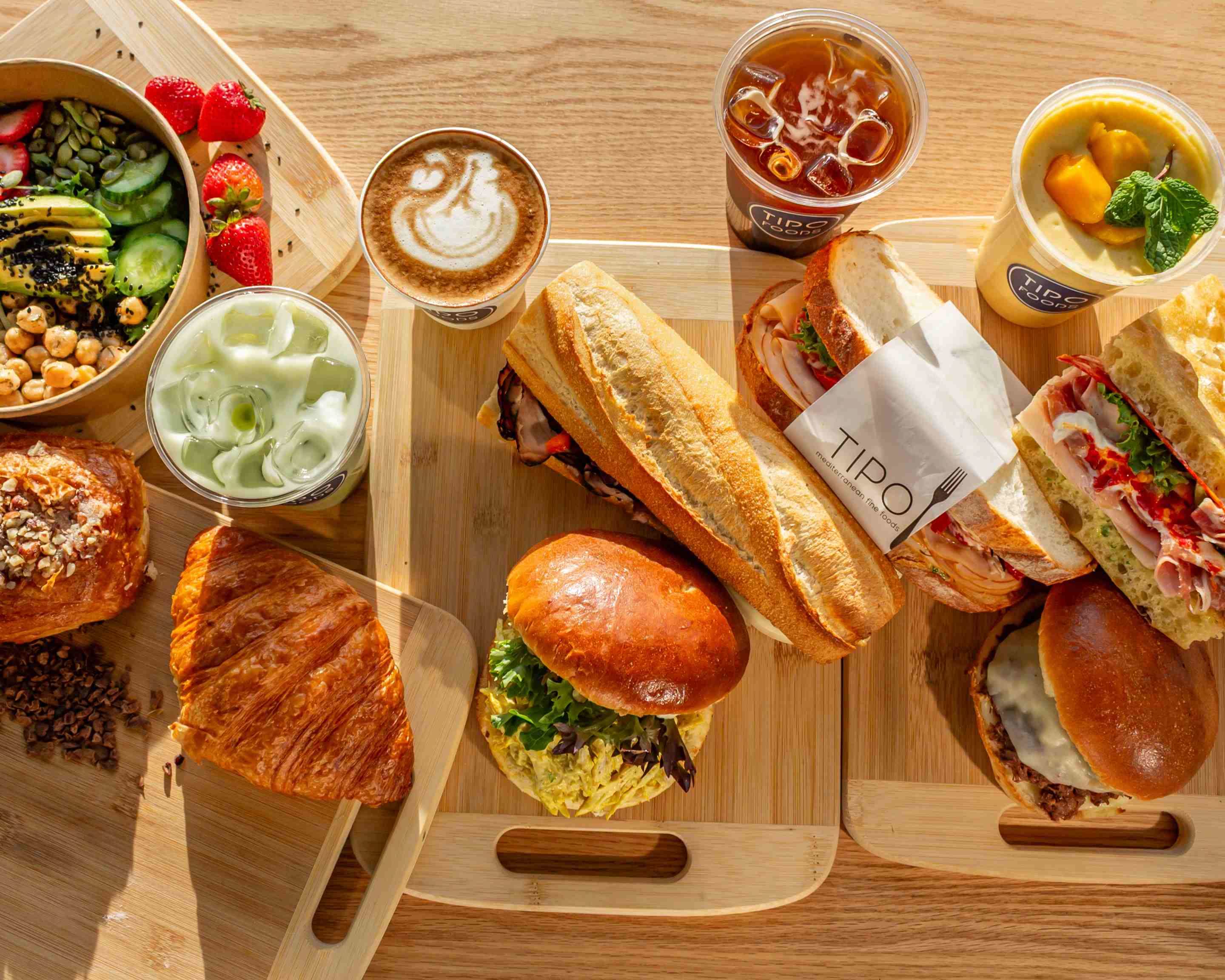 Commander d'un TIPO FOODS (370 E Esplanade #103)【Menu et prix ...
