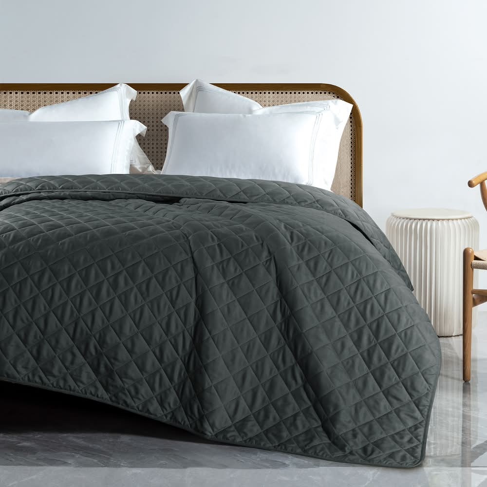 Solid Microfiber Down Alternative Blanket, Queen (Queen, Black)