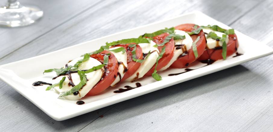 Insalata Caprese (Fresh Mozzarella) Salad