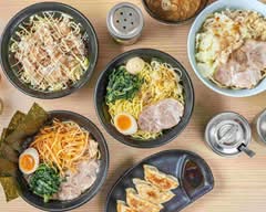 Menyakamiita (めん屋 かみいた)