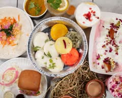 Chai Town ( 335 Yonge St.)