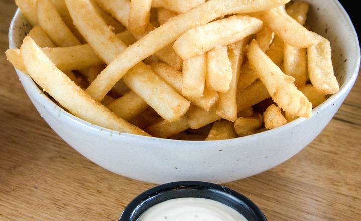 Bowl of Chips & Aioli