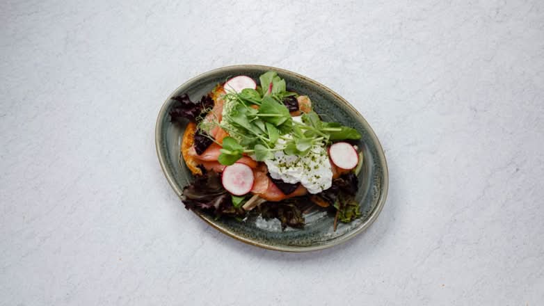 Kallrökt Lax Sallad / Cold smoked Salmon Salad