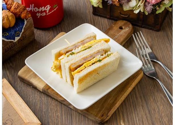 麥香雞蛋吐司  Fried Chicken Toast with Egg