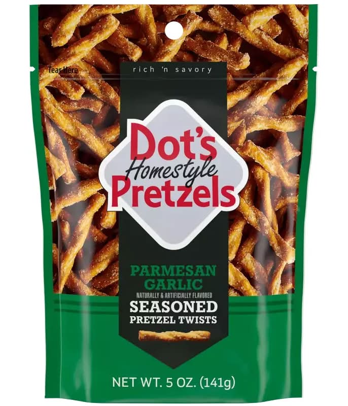 Dot's Homestyle Pretzels Parmesan Garlic Seasoned Pretzel Twists (5 oz)
