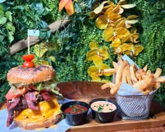 The Vault Restaurant &  Lounge (221 Washington St)