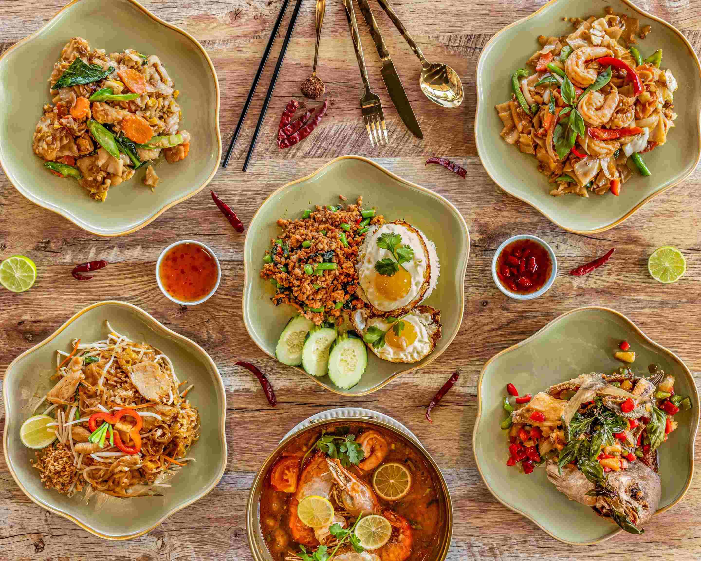 Kin Thai Recipes Order Kin Phed Thai Comfort Food Menu Delivery【Menu & Prices ...