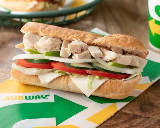 特選雞 – 6 吋鮮嫩雞柳潛艇堡 6-Inch Chicken Strips Sub