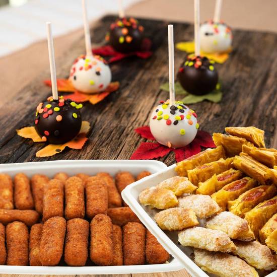 25 Pastelitos, 25 Croquetas, 6-Pack Cakepops