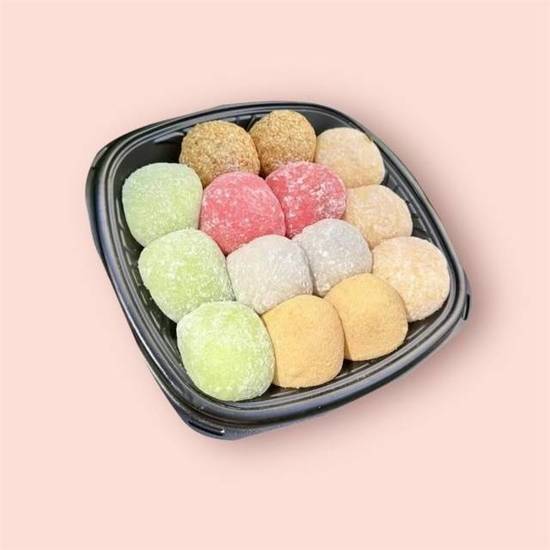 Fresh Mochi Platter (鲜制麻薯拼盘・大福とお餅の盛り合わせ) | Postmates