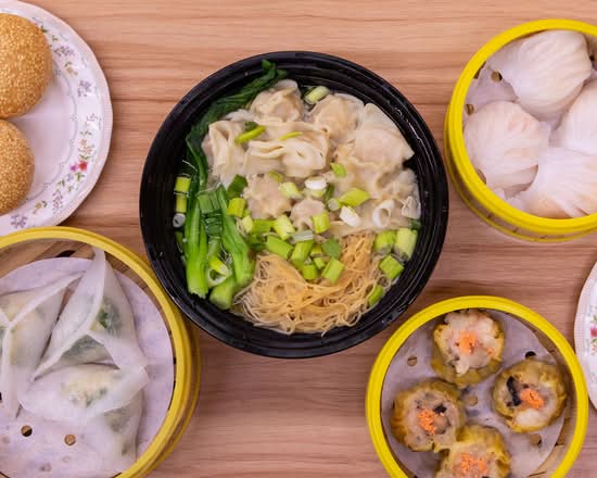 Yum Cha Café (6930 65th St)